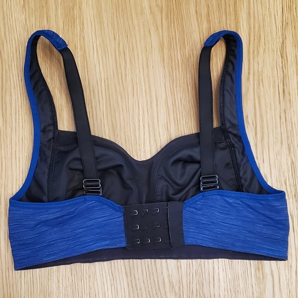 💙HP!💙Lululemon Ta Ta Tamer *No Size - Fits a 32B - Picture 11 of 15